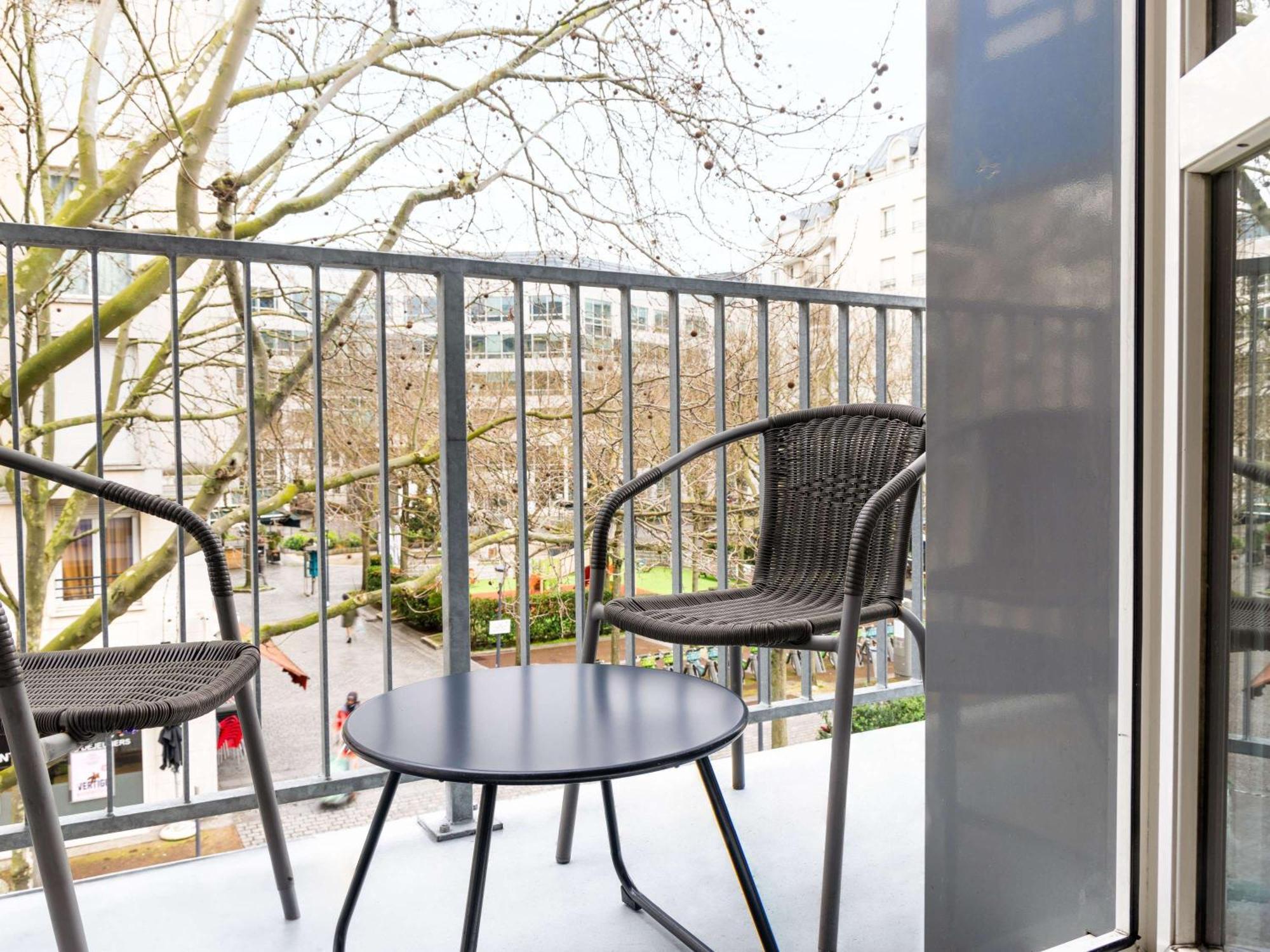 Ibis Budget Issy Les Moulineaux Paris Ouest Hotel Exterior photo