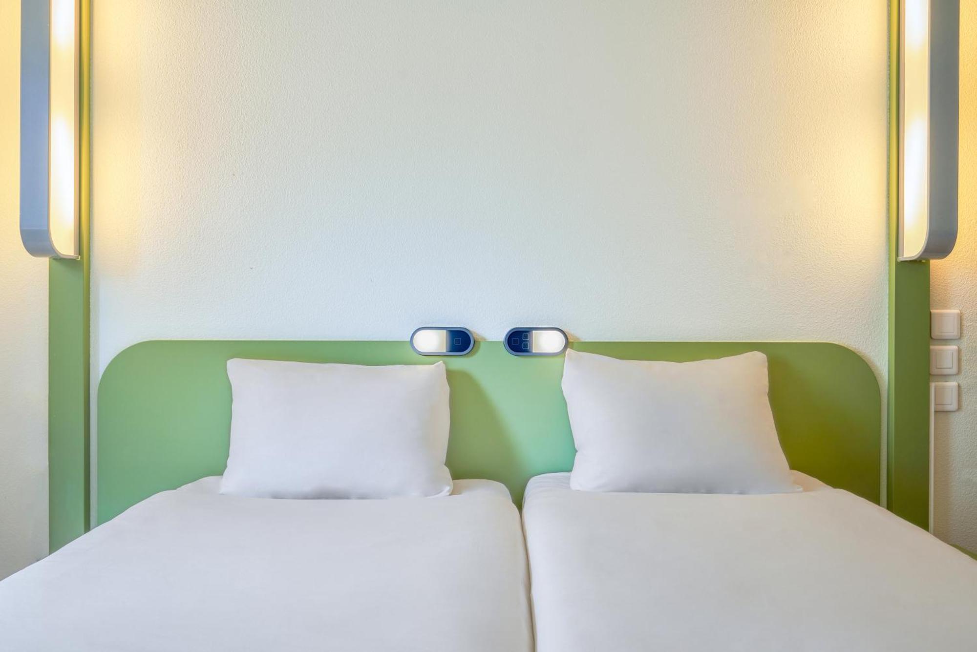 Ibis Budget Issy Les Moulineaux Paris Ouest Exterior photo