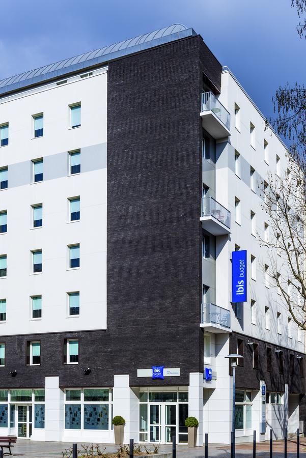 Ibis Budget Issy Les Moulineaux Paris Ouest Hotel Exterior photo